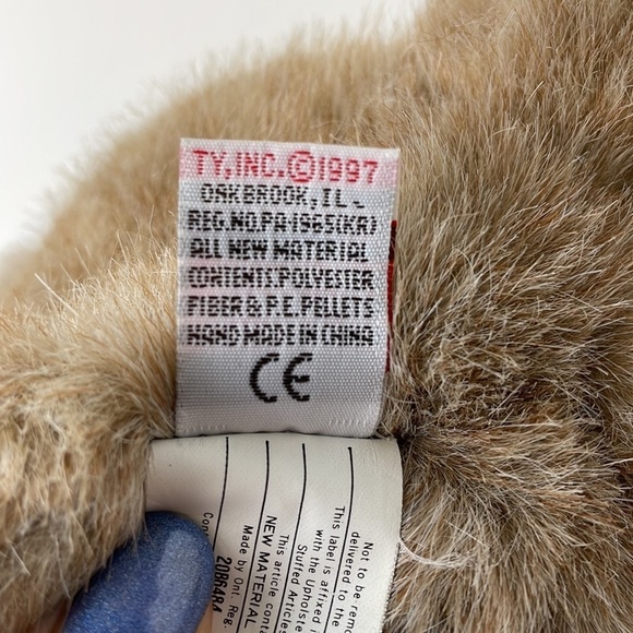 Vintage Bunny Ty 1997 Sandy Blond Bunny Brown Eye & Pink Nose Named Button - Picture 11 of 15